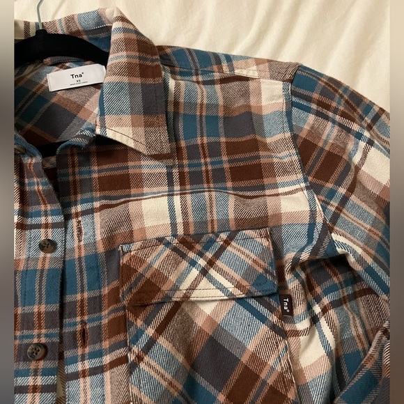 TNA Jorie oversized shirt - Picture 3 of 3